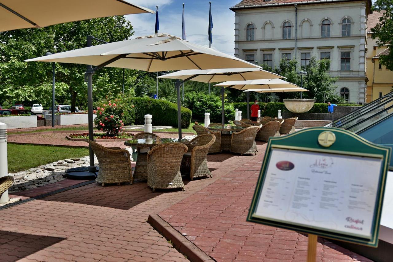 Hotel Aro Palace Brasov Exterior photo Restaurant in Bad Radkersburg