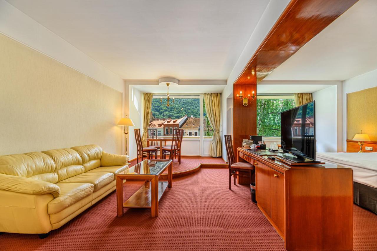 Hotel Aro Palace Brasov Exterior photo Suite