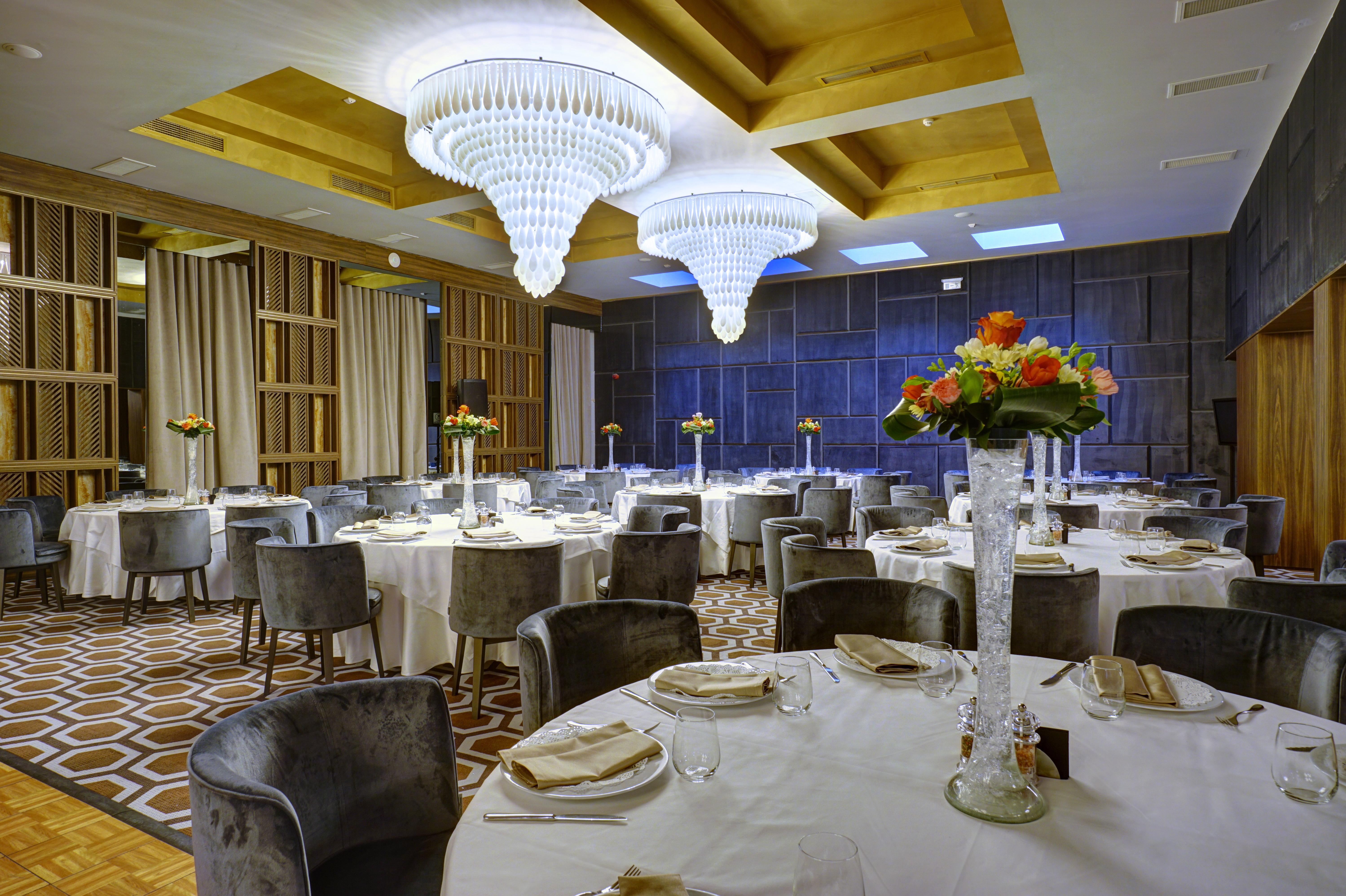 Hotel Aro Palace Brasov Exterior photo The ballroom